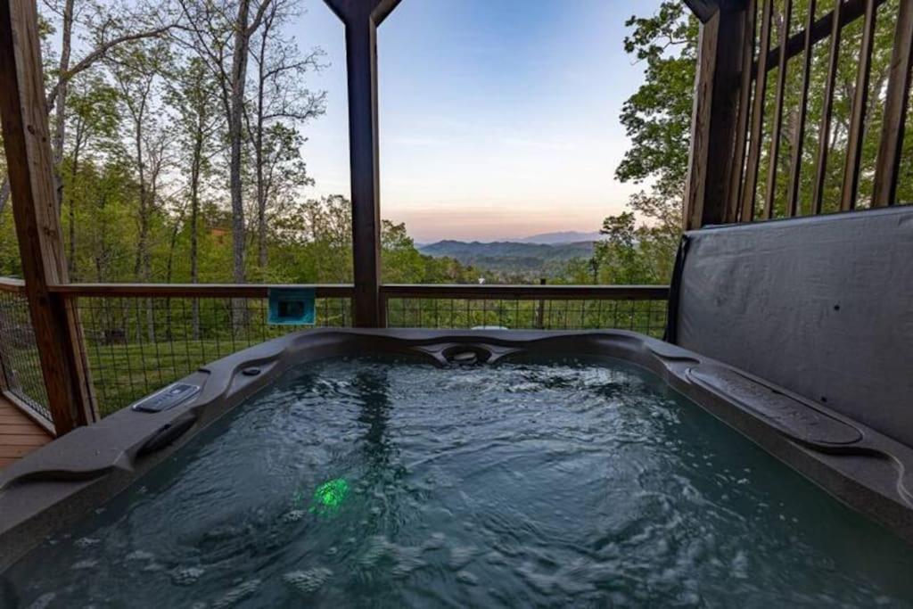 The Appalachian - Your Pigeon Forge Dream Cabin Sevierville Eksteriør billede